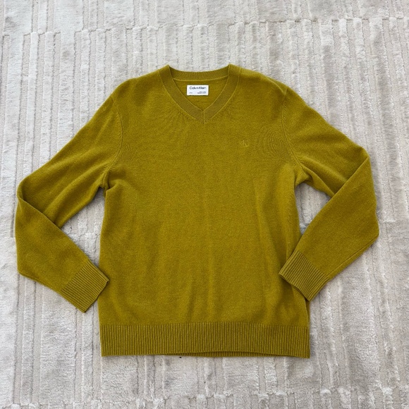 Calvin Klein Wool V-Neck Sweater Size Small - Picture 1 of 7